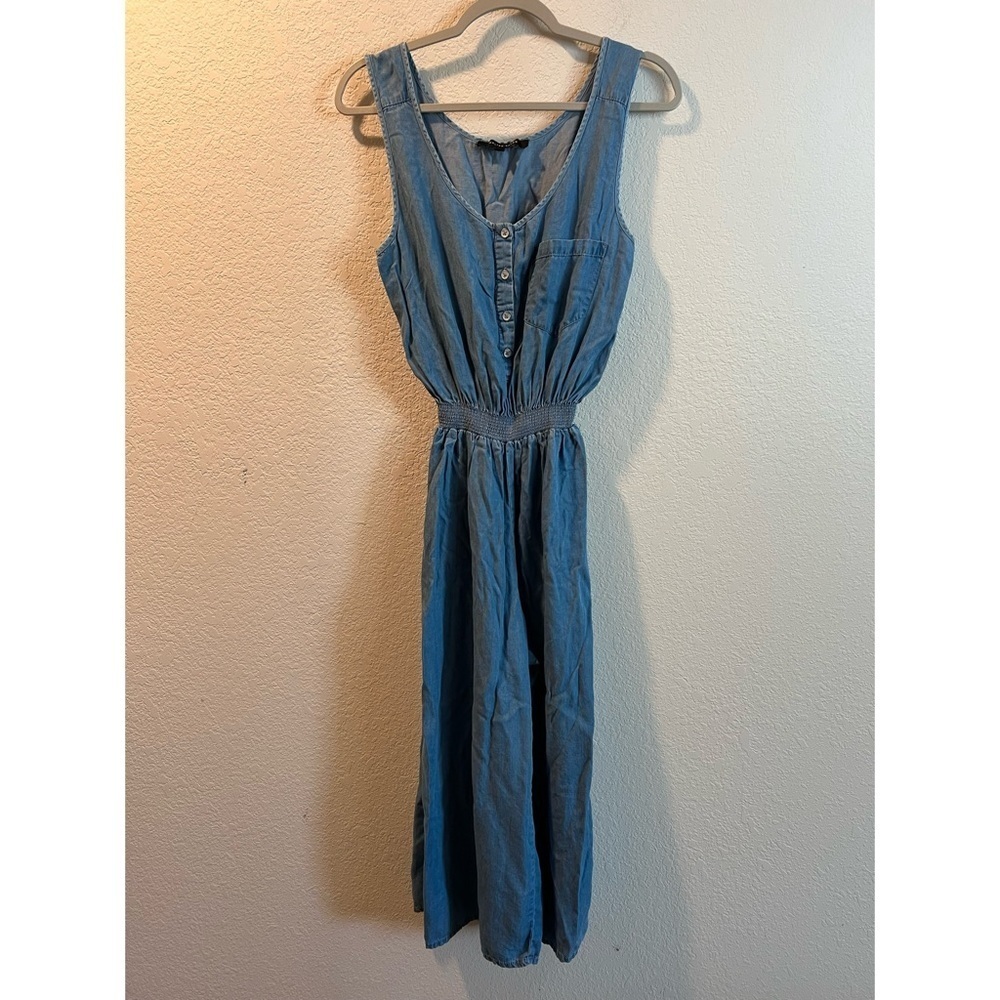Women’s Walter Baker medium wash denim wide leg jumpsuit size medium M